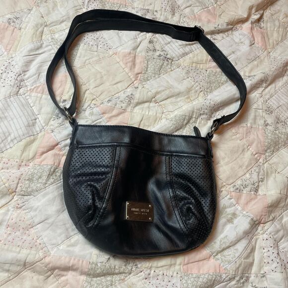 vintage nine west black perforated leather shoulder bag. - Picture 1 of 8